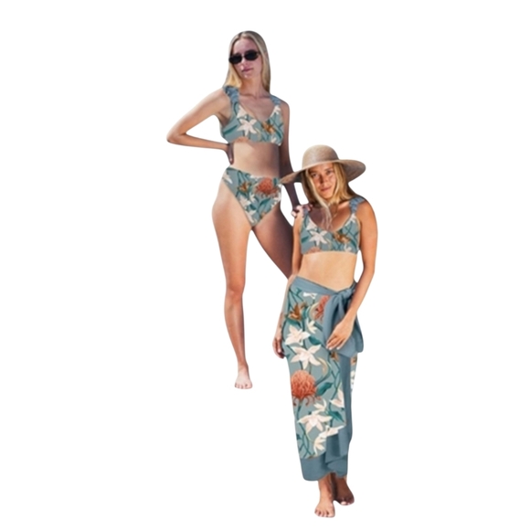 IDOPIP -Medium Floral Bikini Set with Sarong - Picture 3 of 9